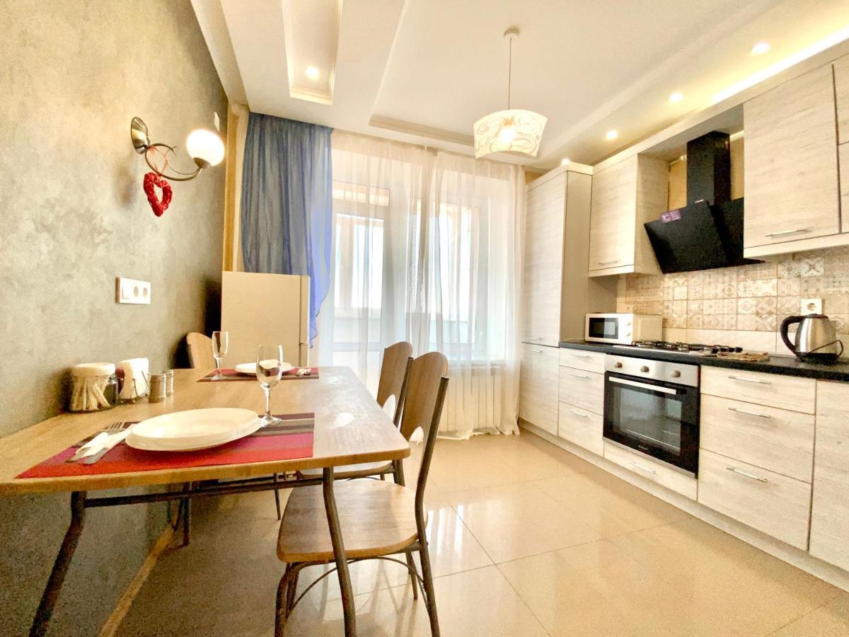 Apartment Apartpoltava: Spacious Two-room With Secure Parking In Center