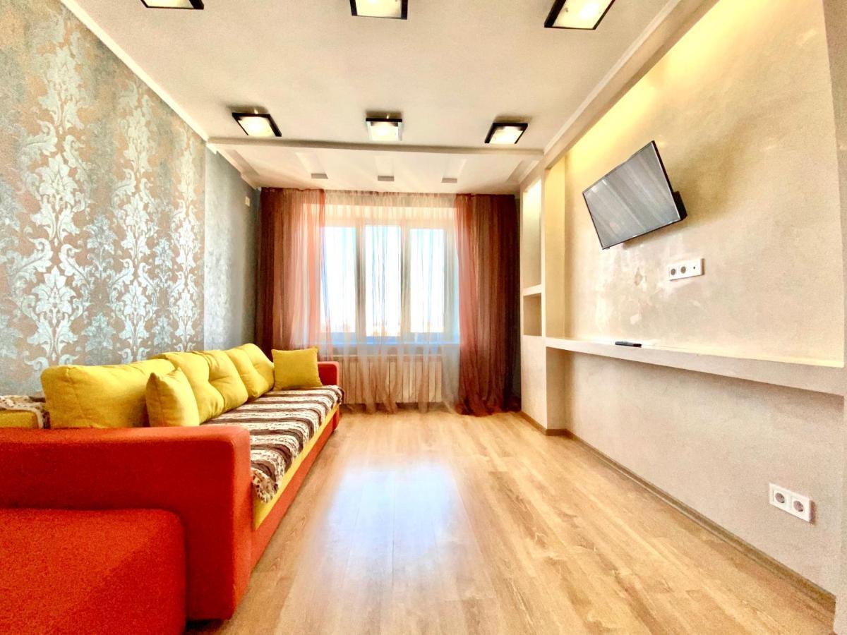 Apartpoltava світлі та просторі двокімнатні в новобудові, закритий паркінг , центр міста, банківський чек Apartment